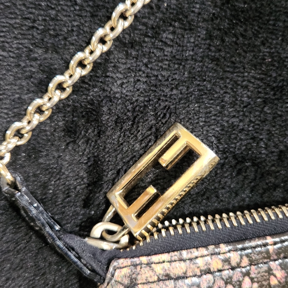 Fendi Mini Clutch Bag - Picture 15 of 17